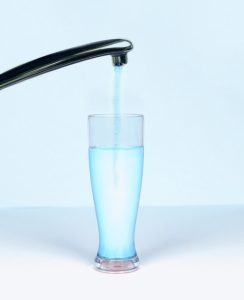 Four Benefits of Investing In a Water Filtration System