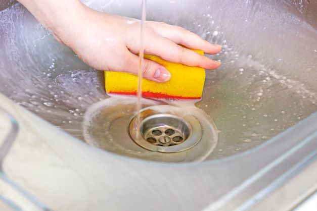 4 Helpful Tips for Keeping Your Kitchen Drain Unclogged
